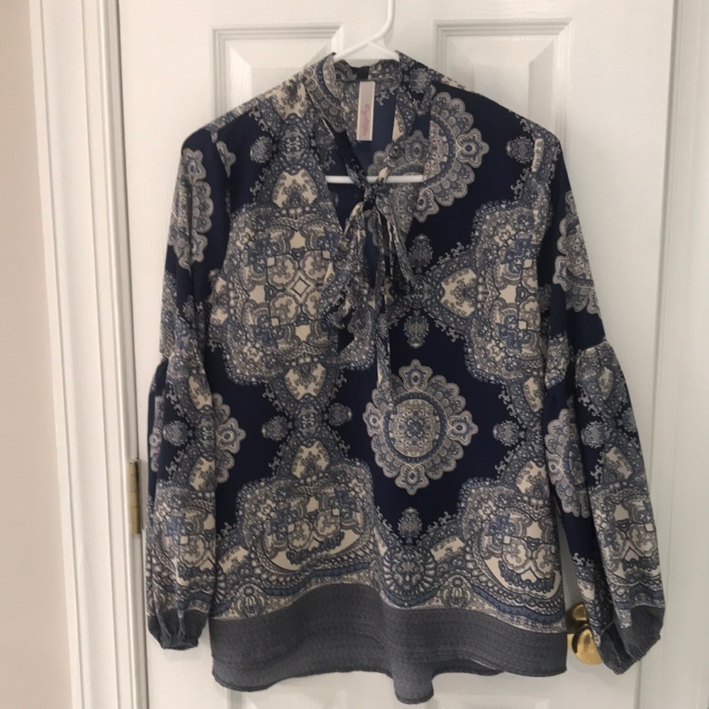 Long sleeve blouse